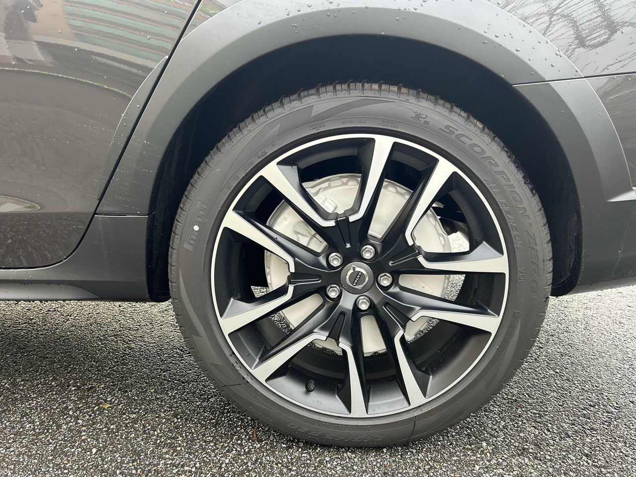 2026 Volvo V90 Cross Country in Richmond, British Columbia