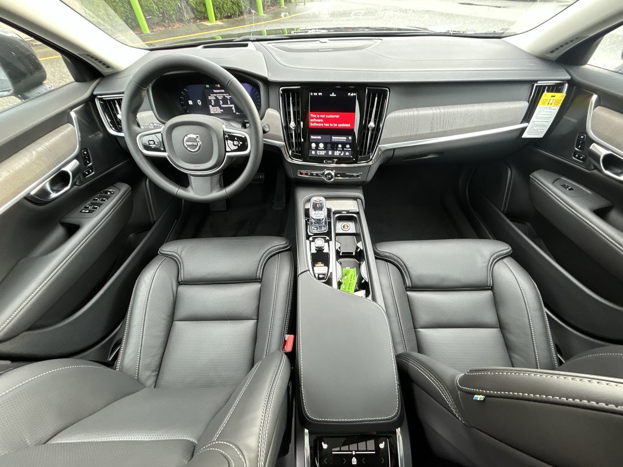 2026 Volvo V90 Cross Country in Richmond, British Columbia