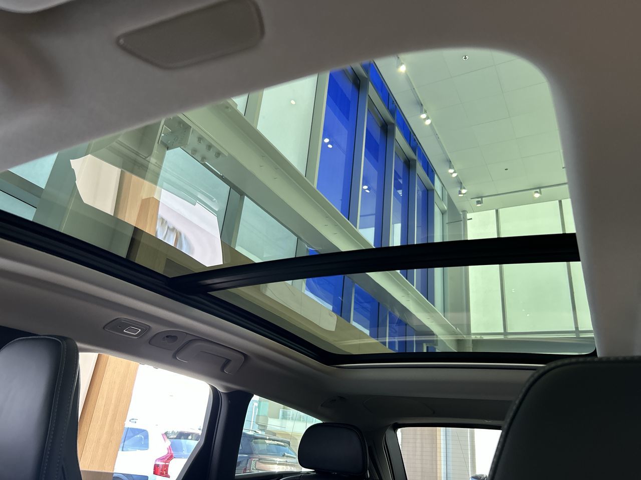 2026 Volvo V90 Cross Country in Richmond, British Columbia