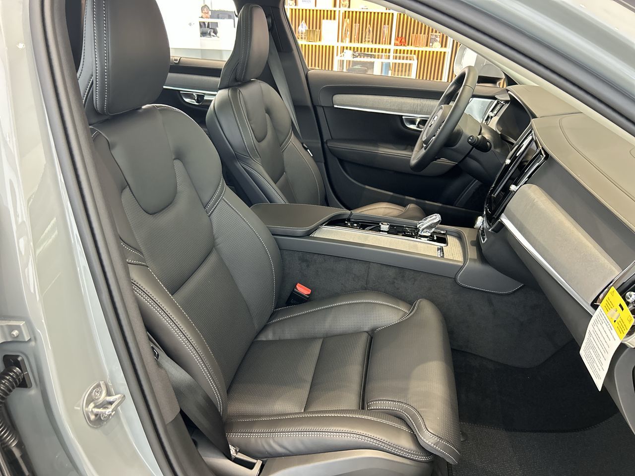 2026 Volvo V90 Cross Country in Richmond, British Columbia