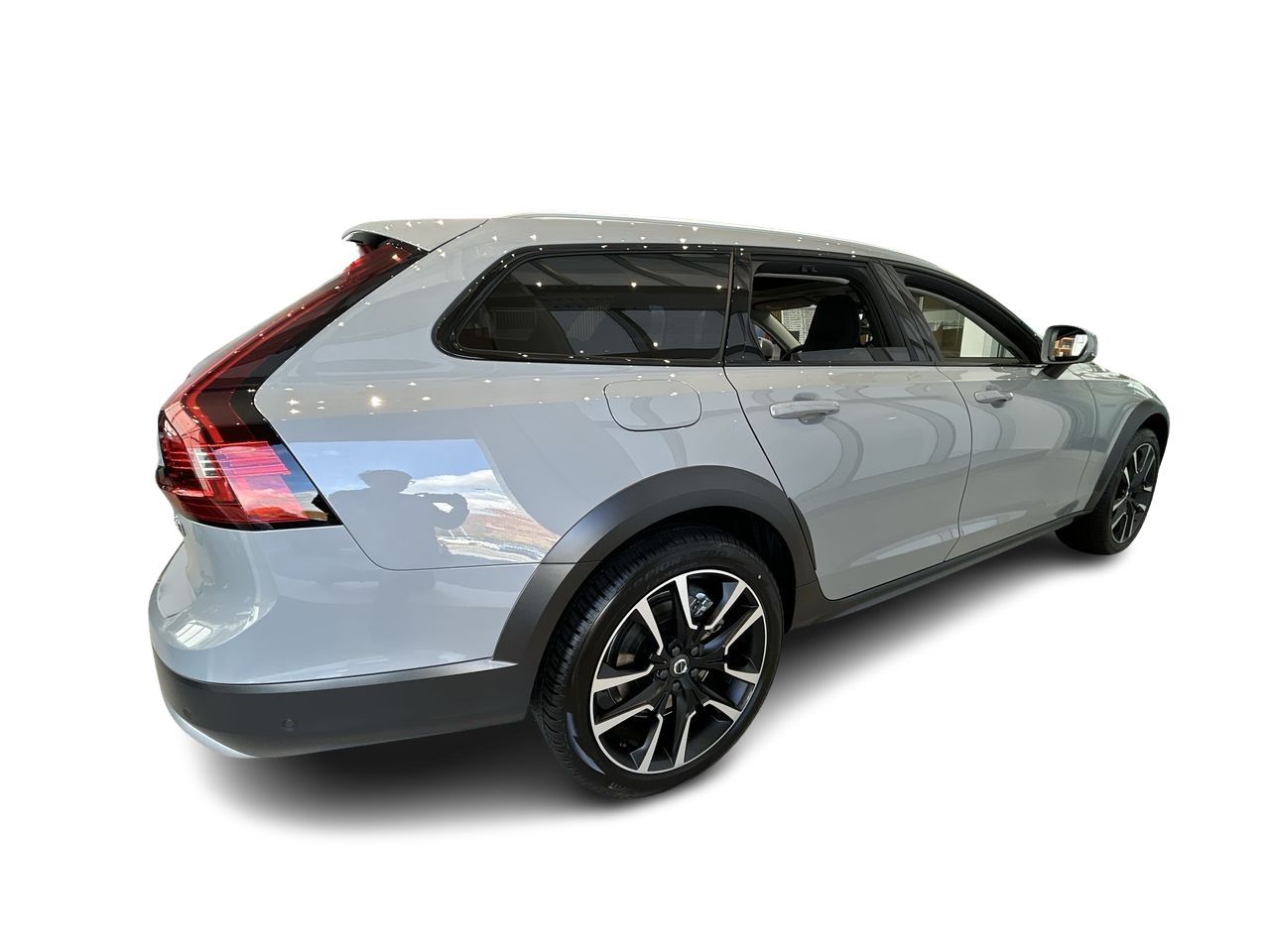 2026 Volvo V90 Cross Country in Richmond, British Columbia
