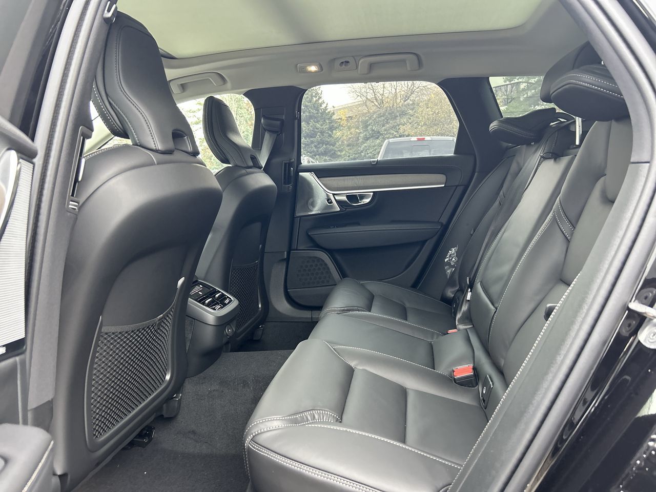 2026 Volvo V90 Cross Country in Richmond, British Columbia