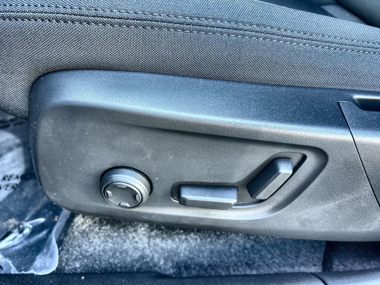 2024 Volvo XC40 Recharge Pure Electric in Richmond, British Columbia