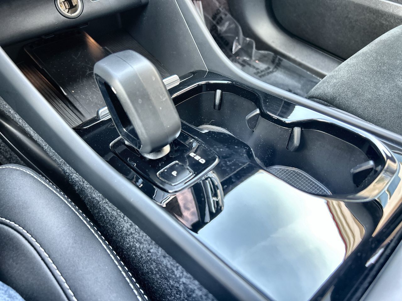 2024 Volvo XC40 Recharge Pure Electric in Richmond, British Columbia