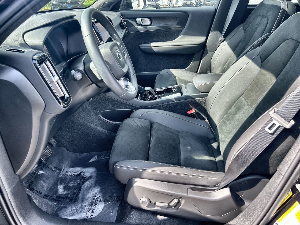 2024 Volvo XC40 Recharge Pure Electric in Richmond, British Columbia