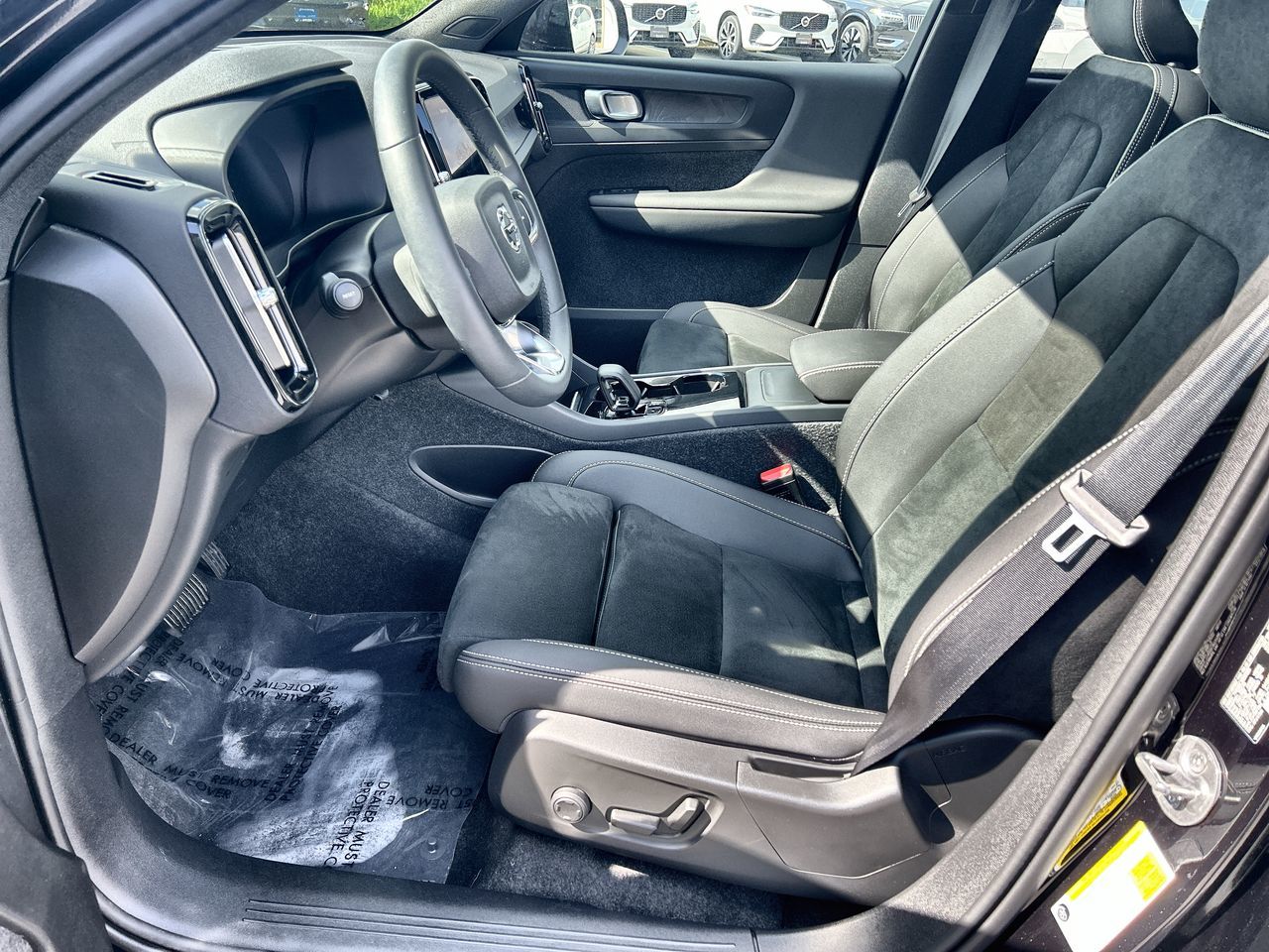 2024 Volvo XC40 Recharge Pure Electric in Richmond, British Columbia