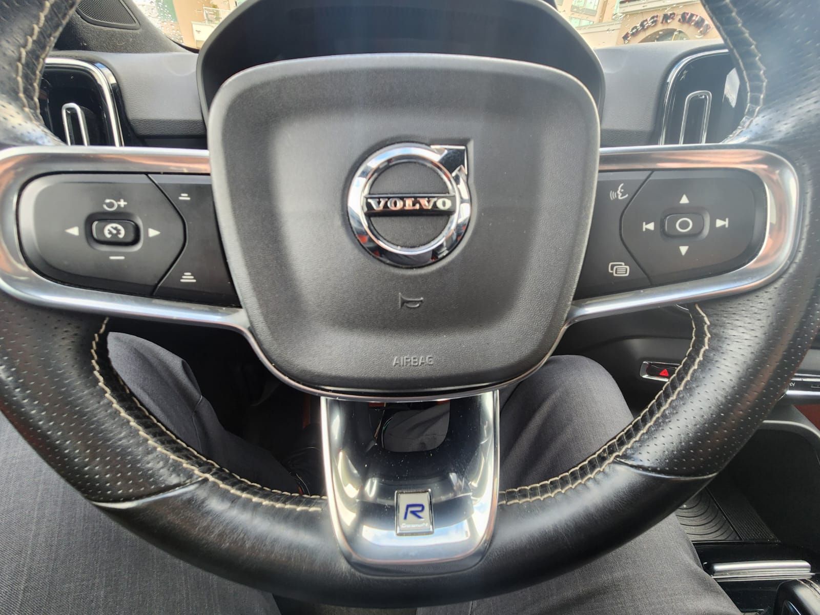 2019 Volvo XC40 in Richmond, British Columbia
