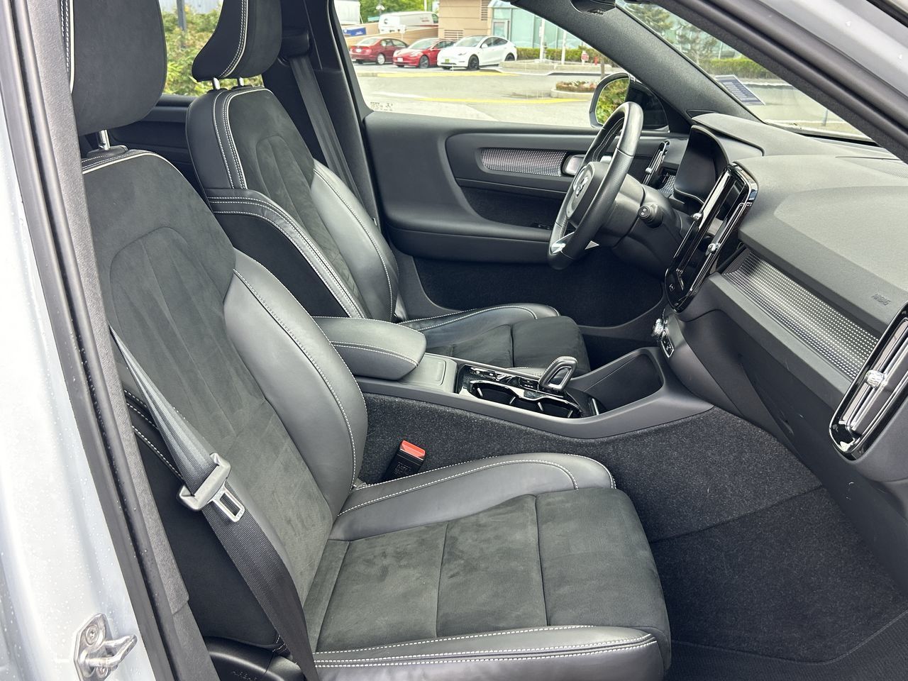 2021 Volvo XC40