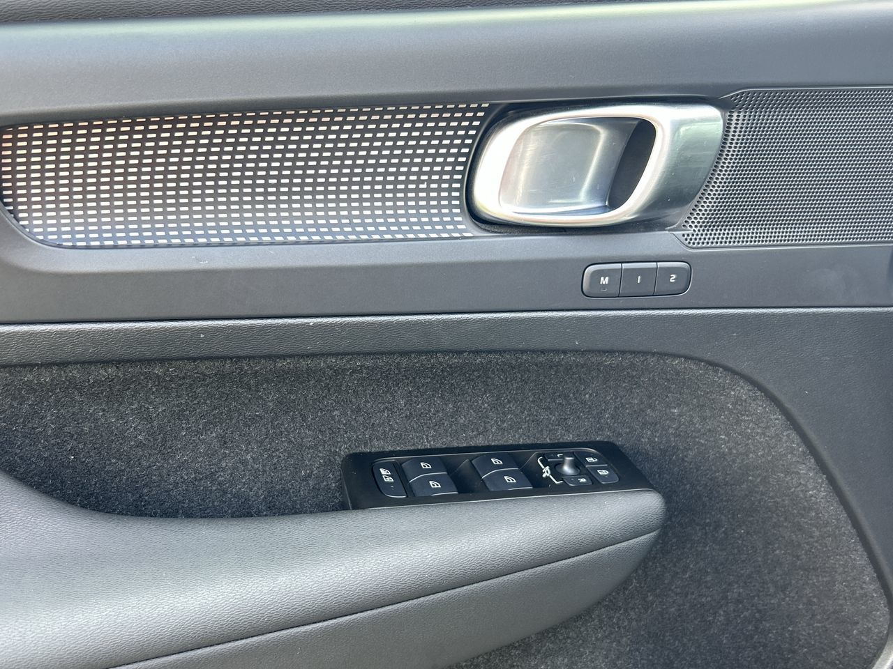 2021 Volvo XC40