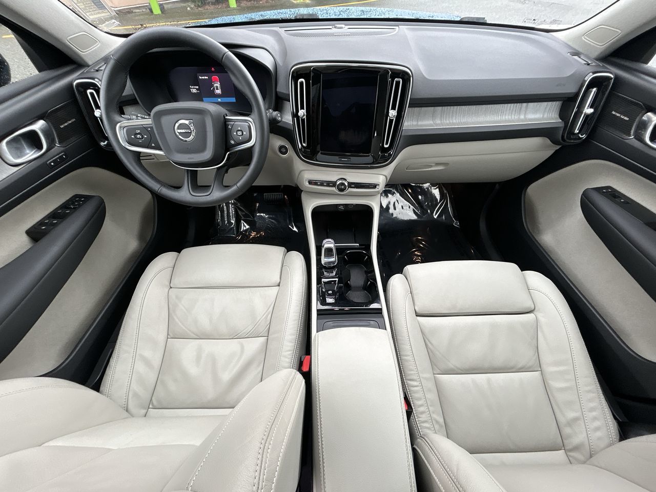 2023 Volvo XC40 in Richmond, British Columbia