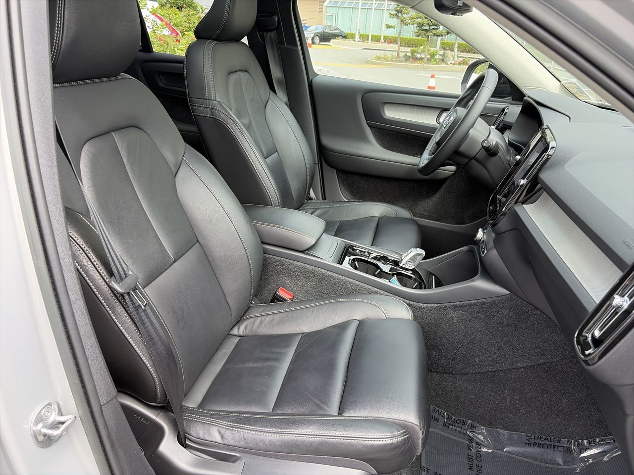 2023 Volvo XC40 in Richmond, British Columbia