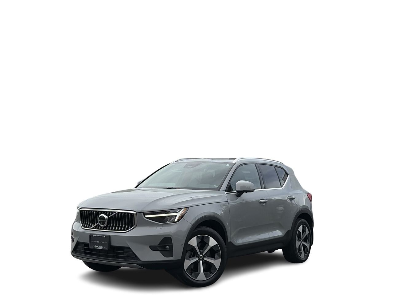 2024 Volvo XC40 Plus Bright Theme