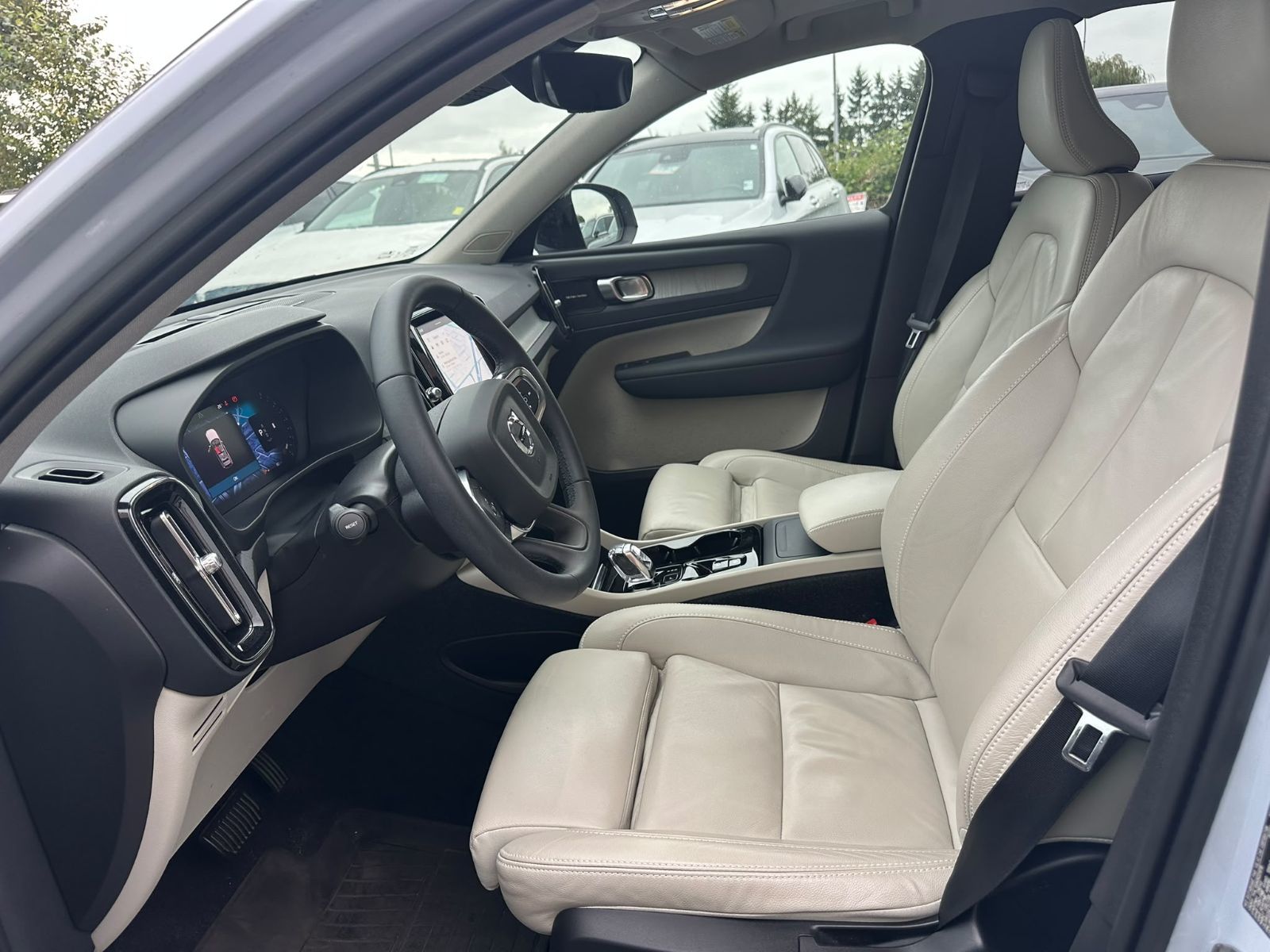 Volvo XC40  2024 à Richmond, Colombie-Britannique