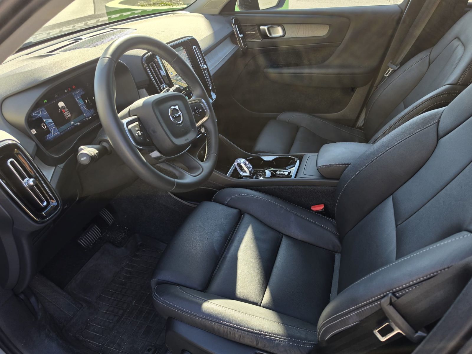 2024 Volvo XC40 in Richmond, British Columbia