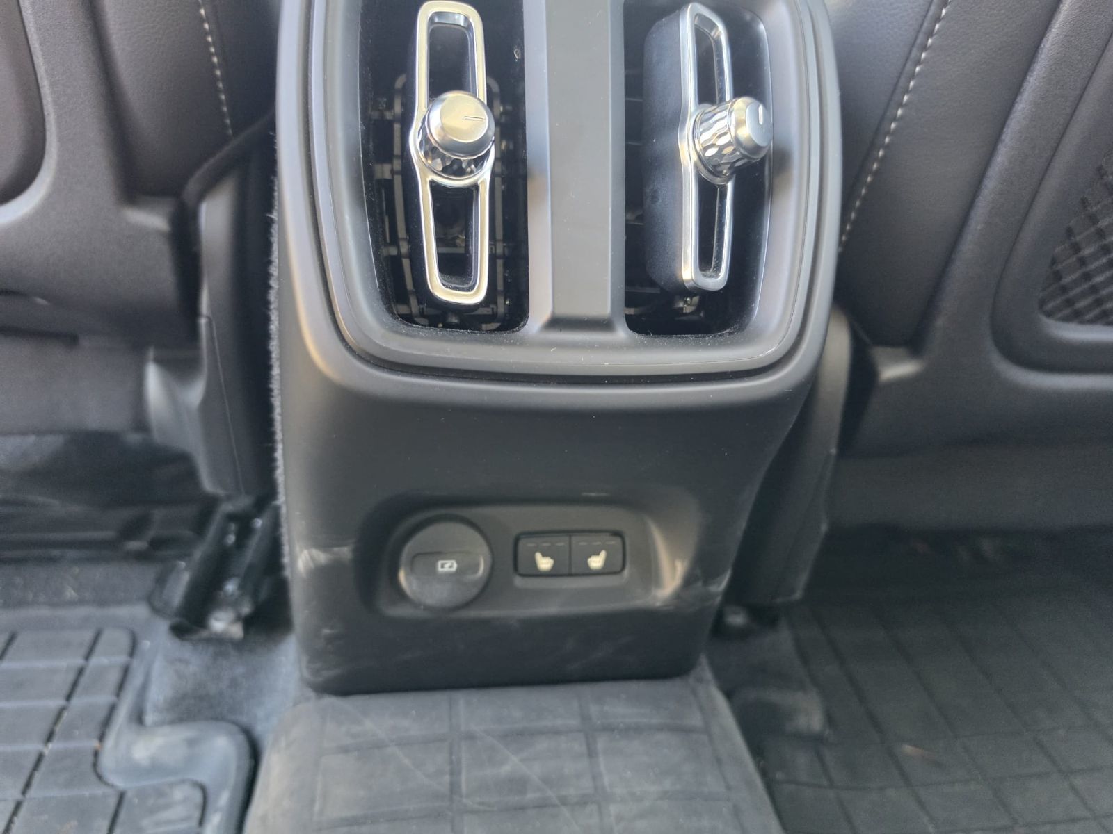 2024 Volvo XC40 in Richmond, British Columbia