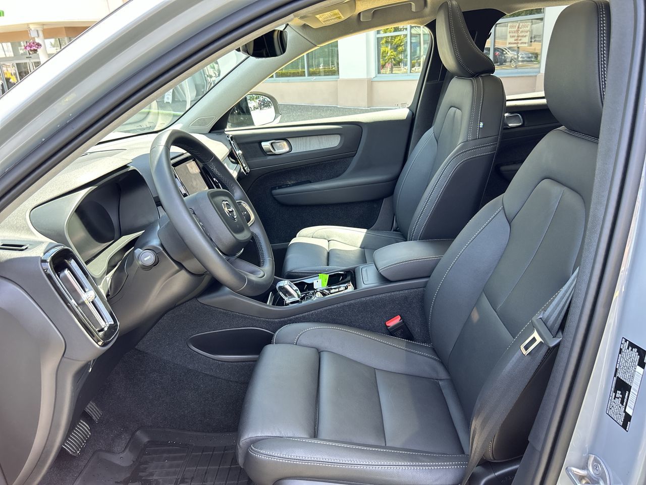 2025 Volvo XC40 in Richmond, British Columbia