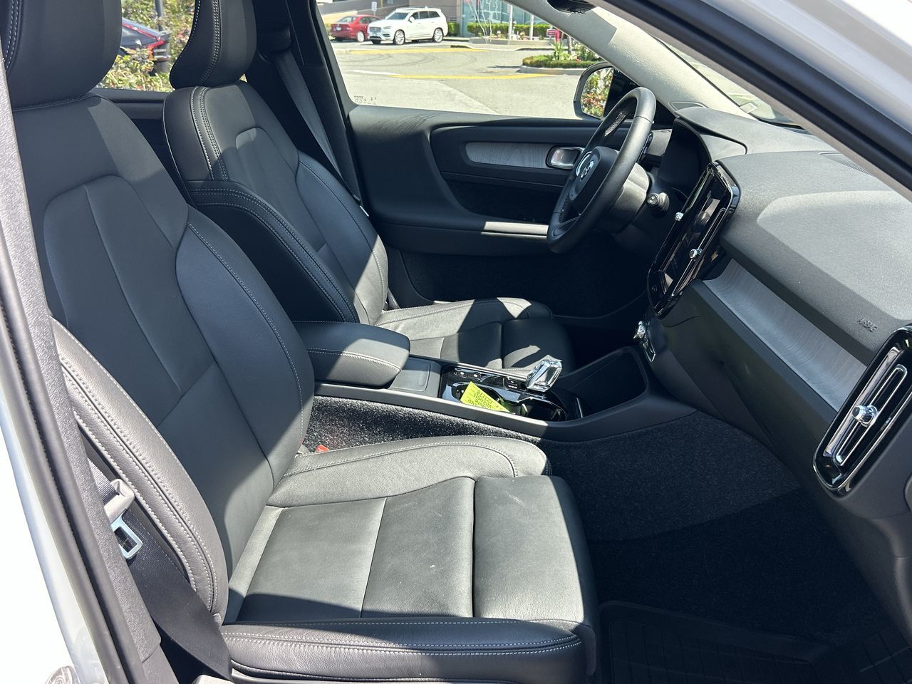 2025 Volvo XC40 in Richmond, British Columbia