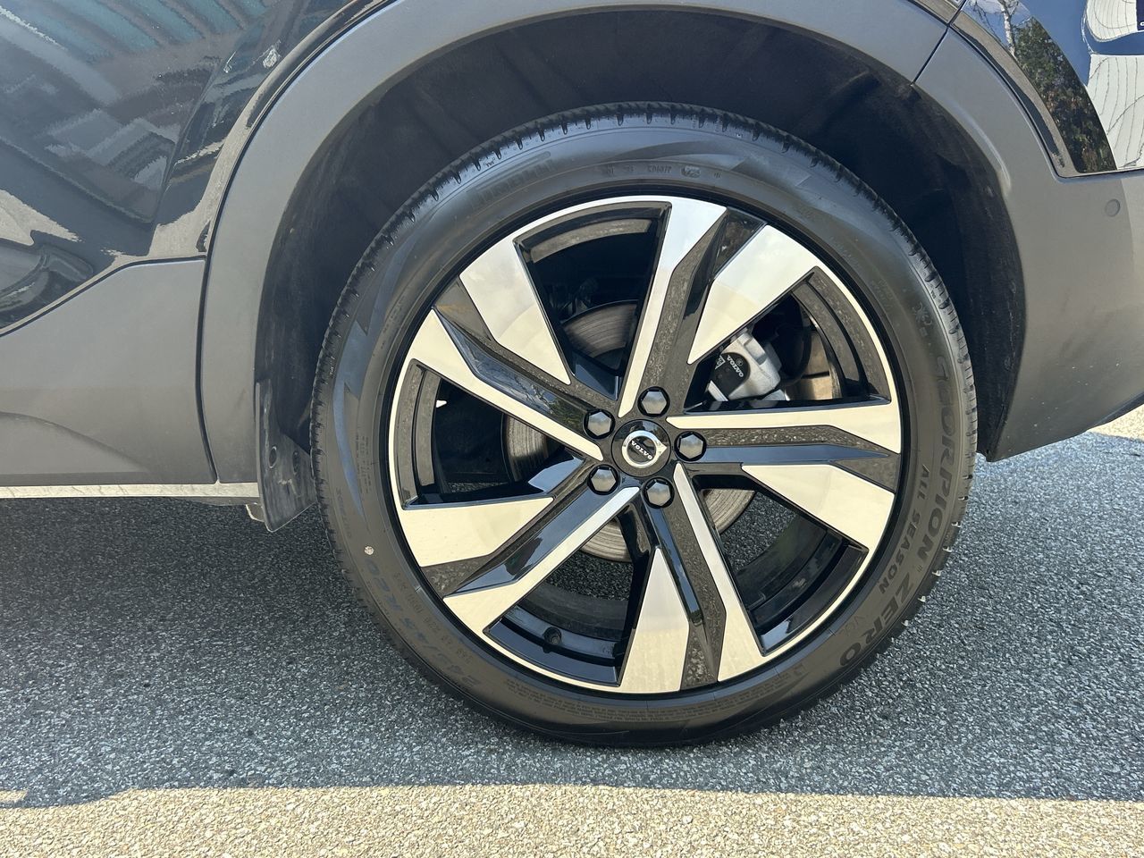 2025 Volvo XC40 in Richmond, British Columbia