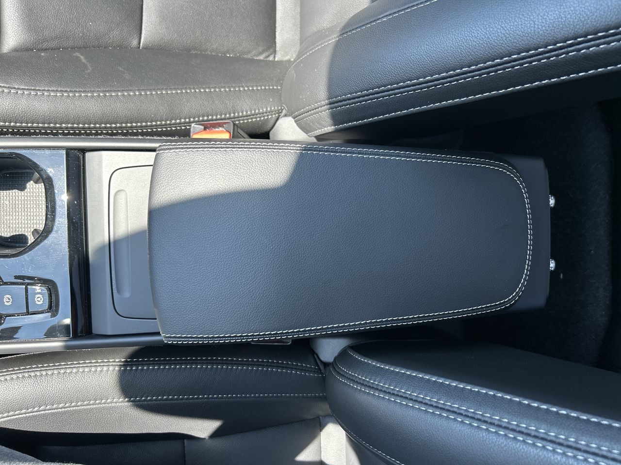 2025 Volvo XC40 in Richmond, British Columbia