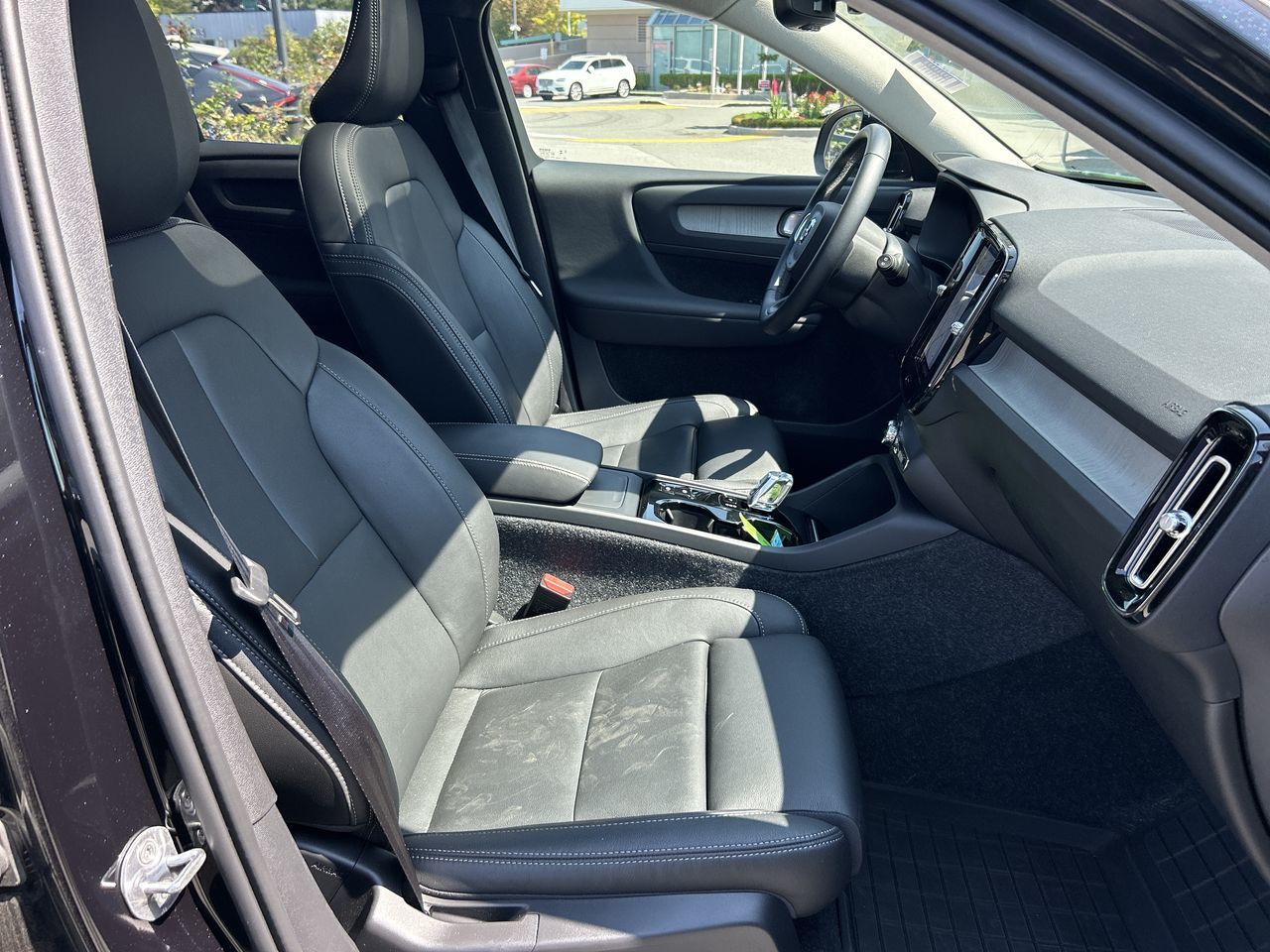 2025 Volvo XC40 in Richmond, British Columbia