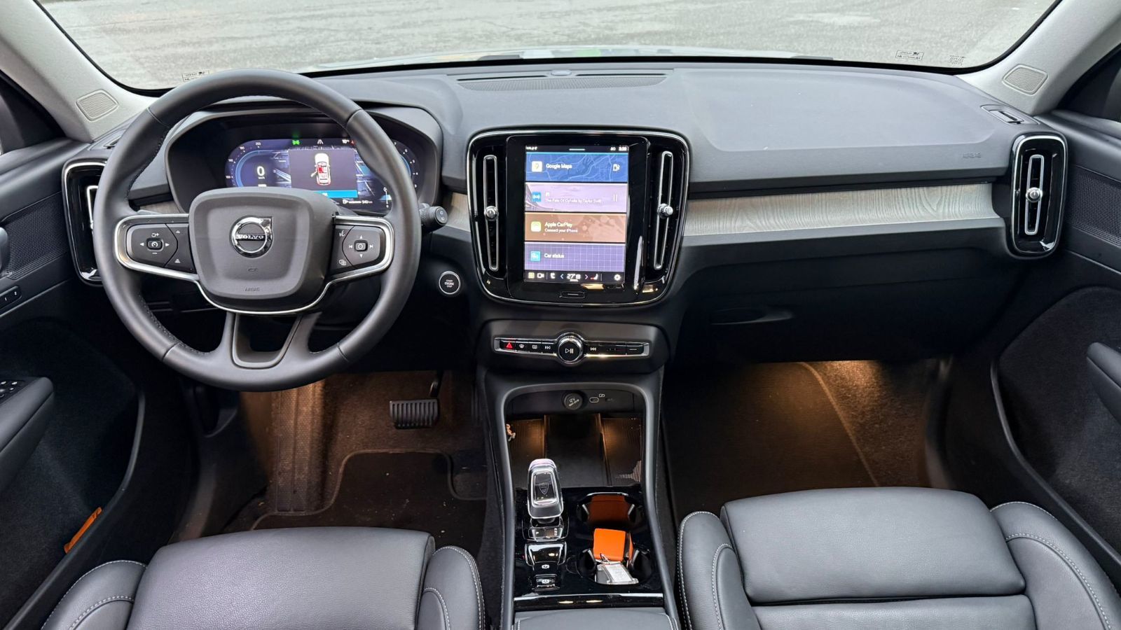 2025 Volvo XC40 in Richmond, British Columbia