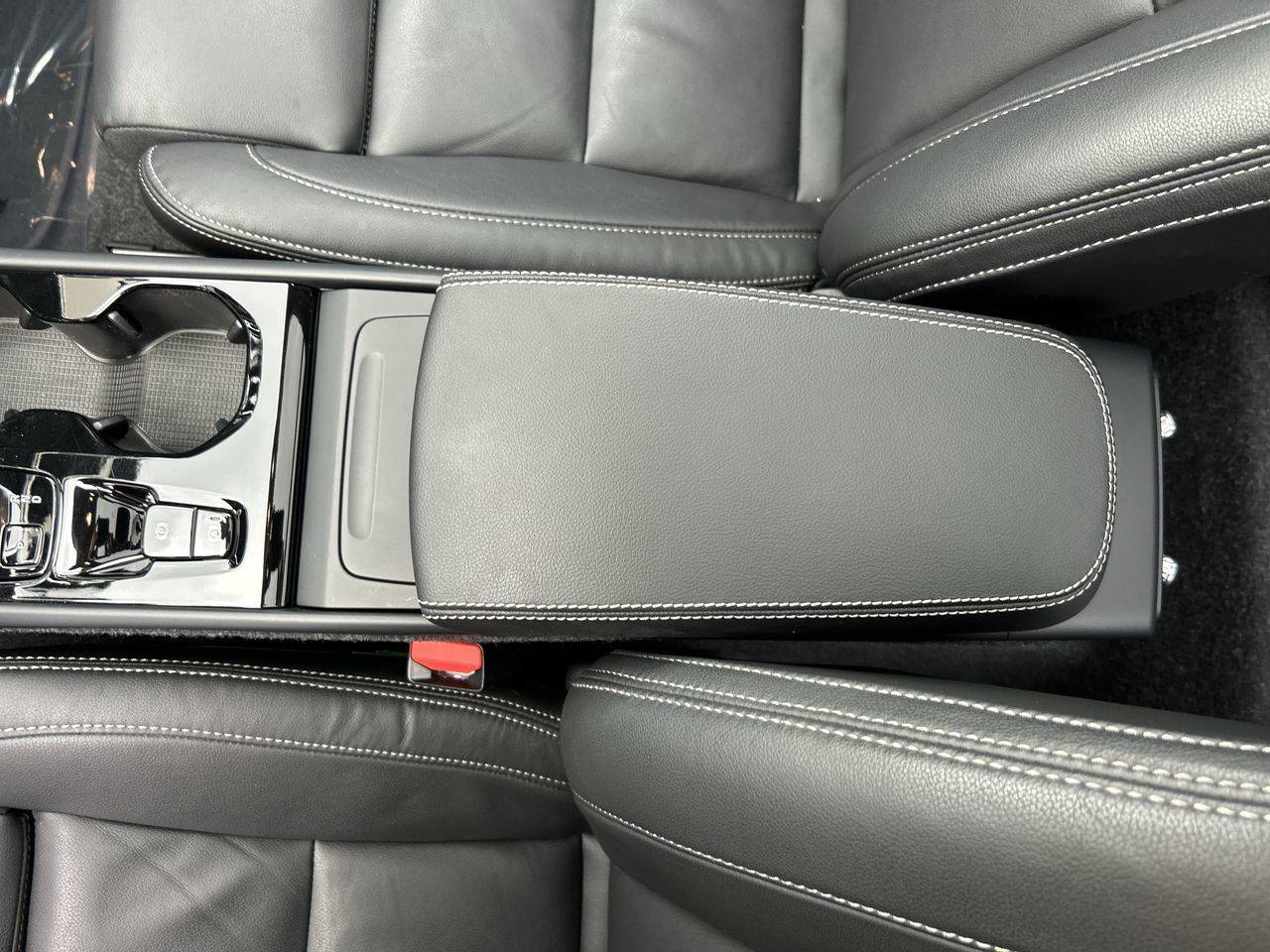 2025 Volvo XC40 in Richmond, British Columbia