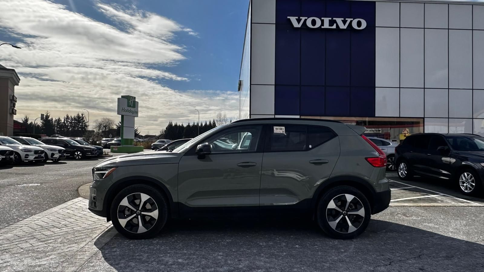 2025 Volvo XC40 in Richmond, British Columbia