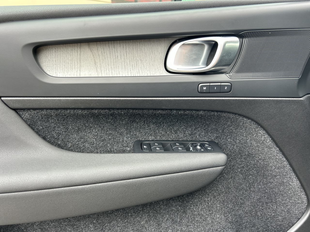 2025 Volvo XC40 in Richmond, British Columbia