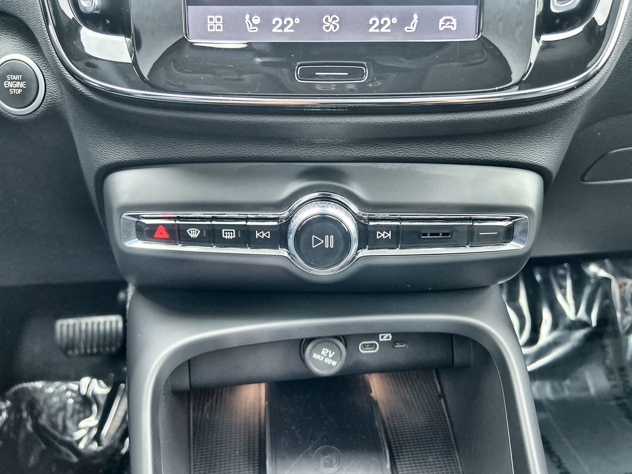 2025 Volvo XC40 in Richmond, British Columbia