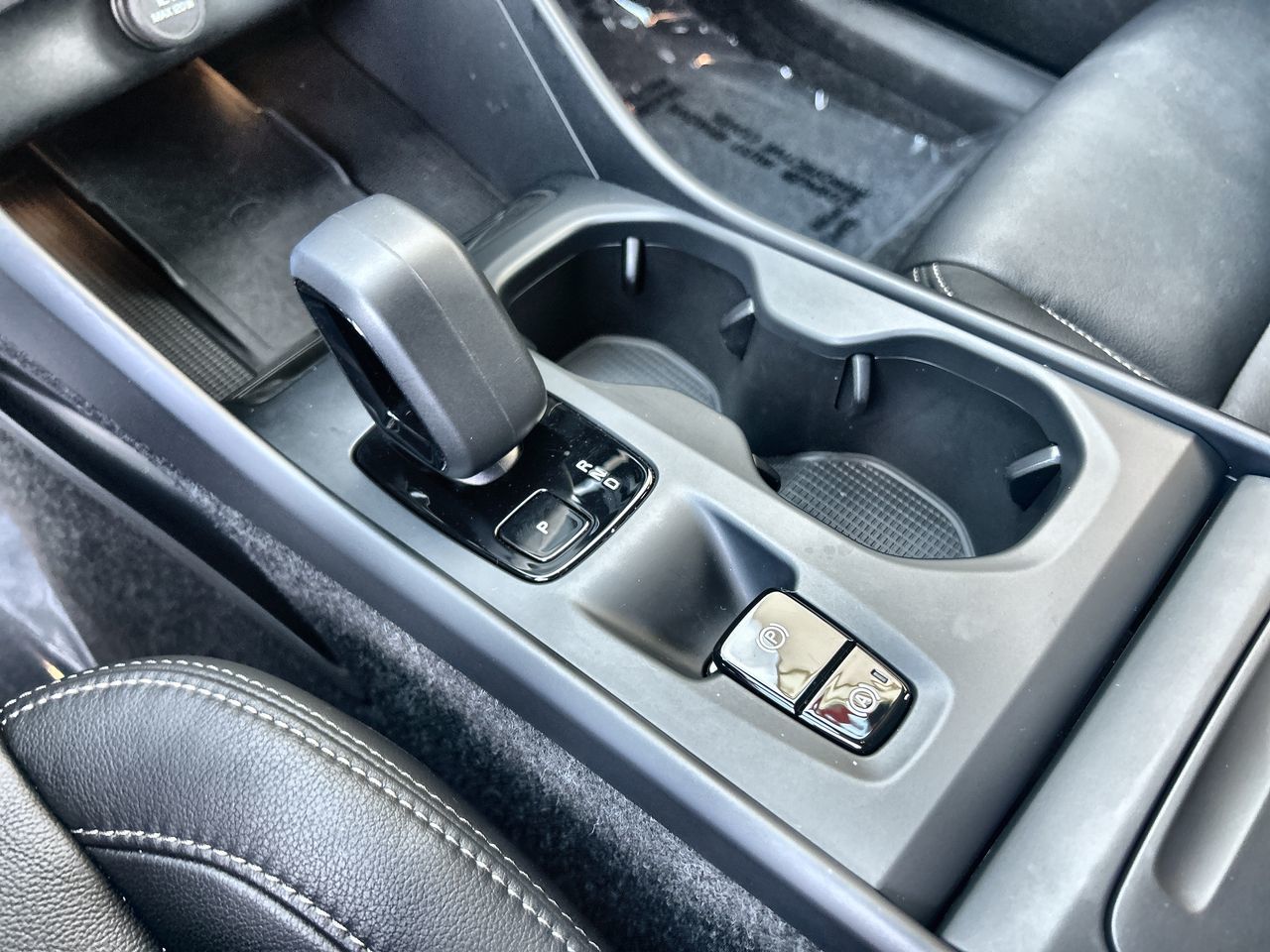 2025 Volvo XC40 in Richmond, British Columbia