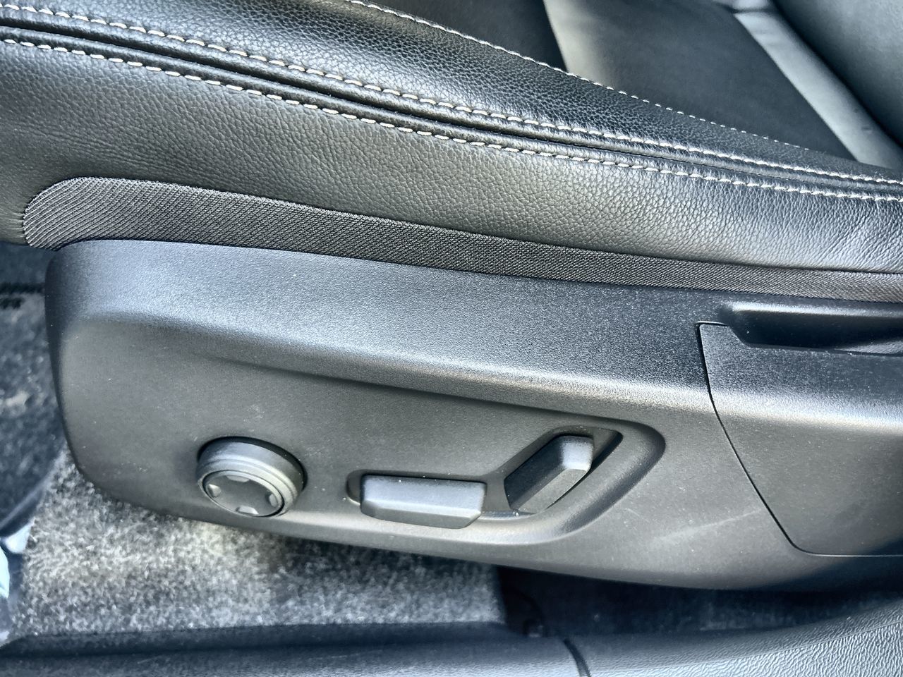 2025 Volvo XC40 in Richmond, British Columbia