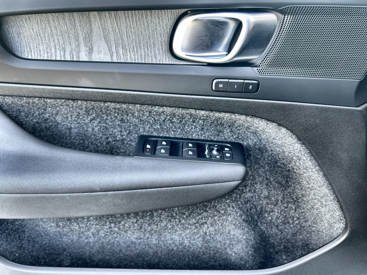 2025 Volvo XC40 in Richmond, British Columbia