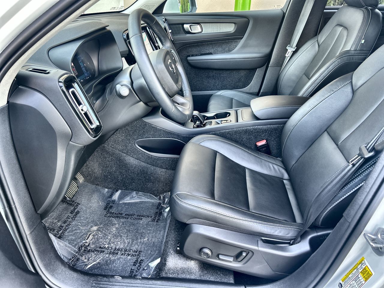 2025 Volvo XC40 in Richmond, British Columbia