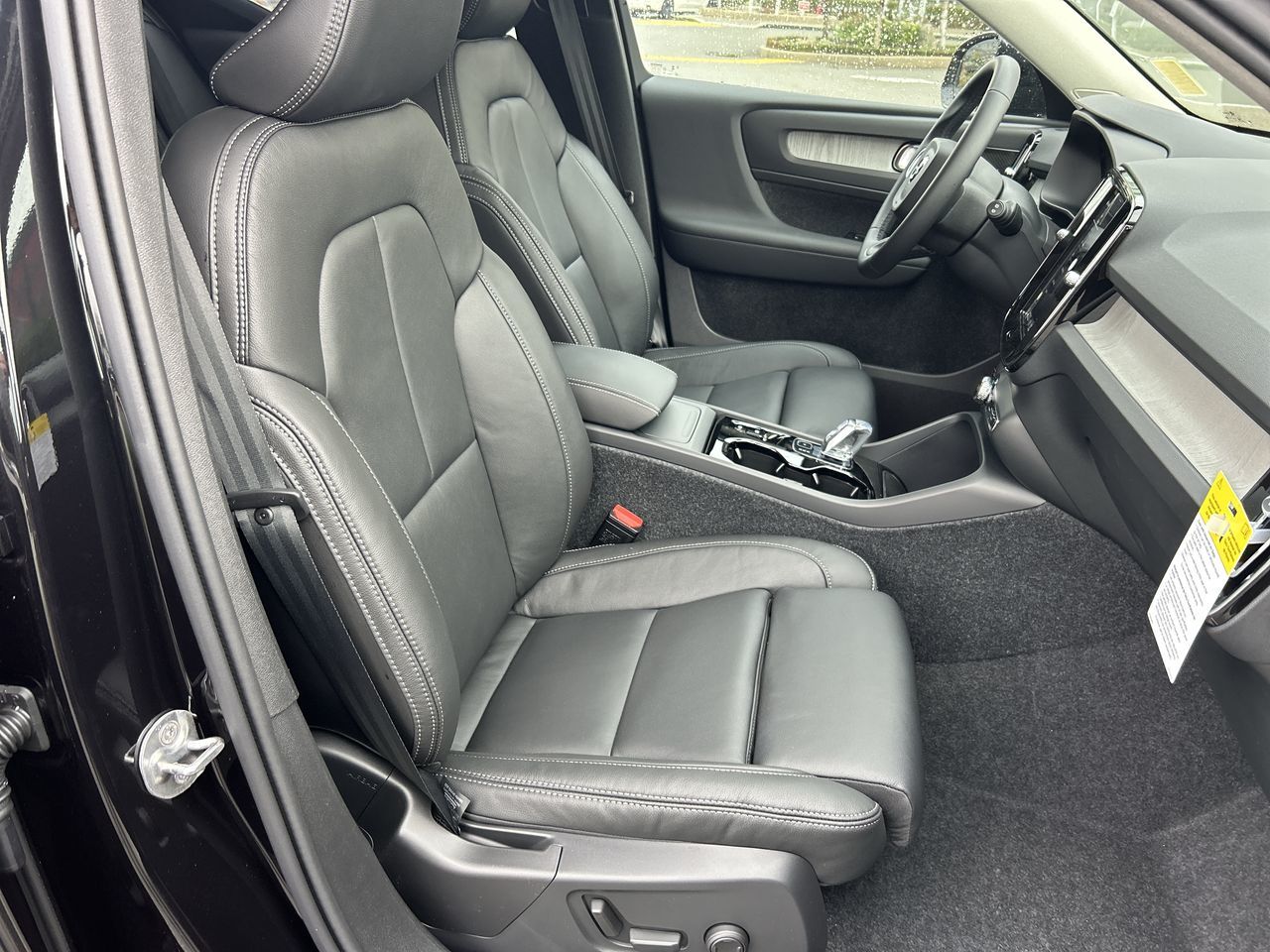 2026 Volvo XC40 in Richmond, British Columbia