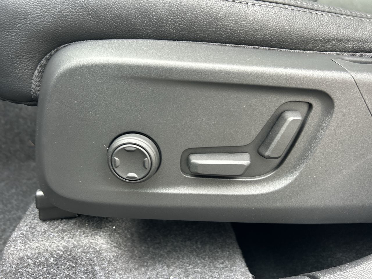 2026 Volvo XC40 in Richmond, British Columbia