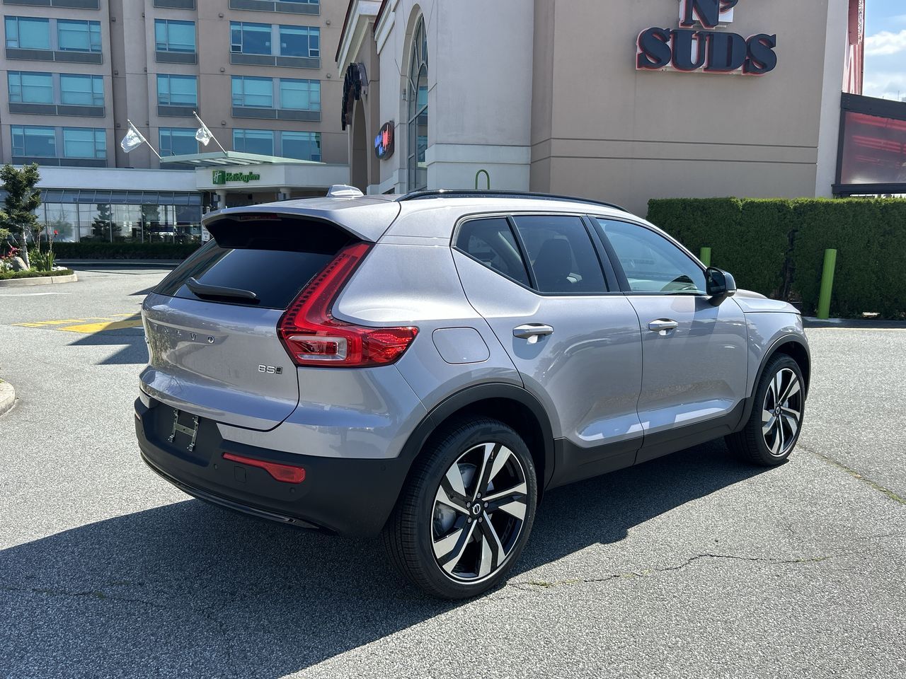 2026 Volvo XC40 in Richmond, British Columbia