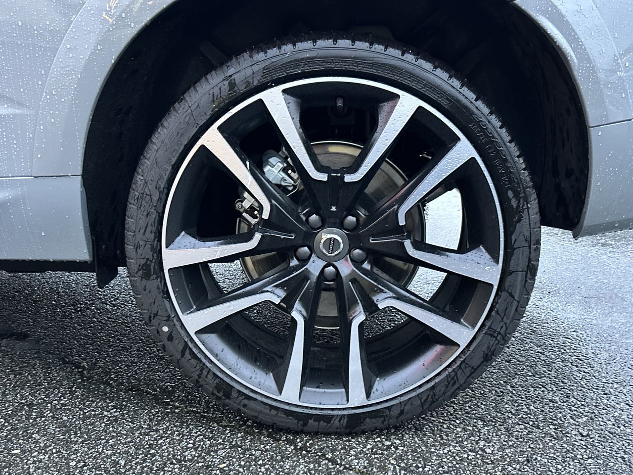 2025 Volvo XC60 Plug-in Hybrid in Richmond, British Columbia