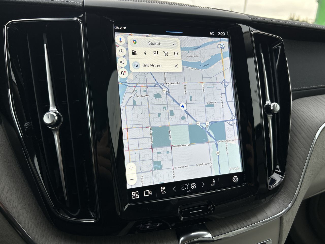 2025 Volvo XC60 Plug-in Hybrid in Richmond, British Columbia