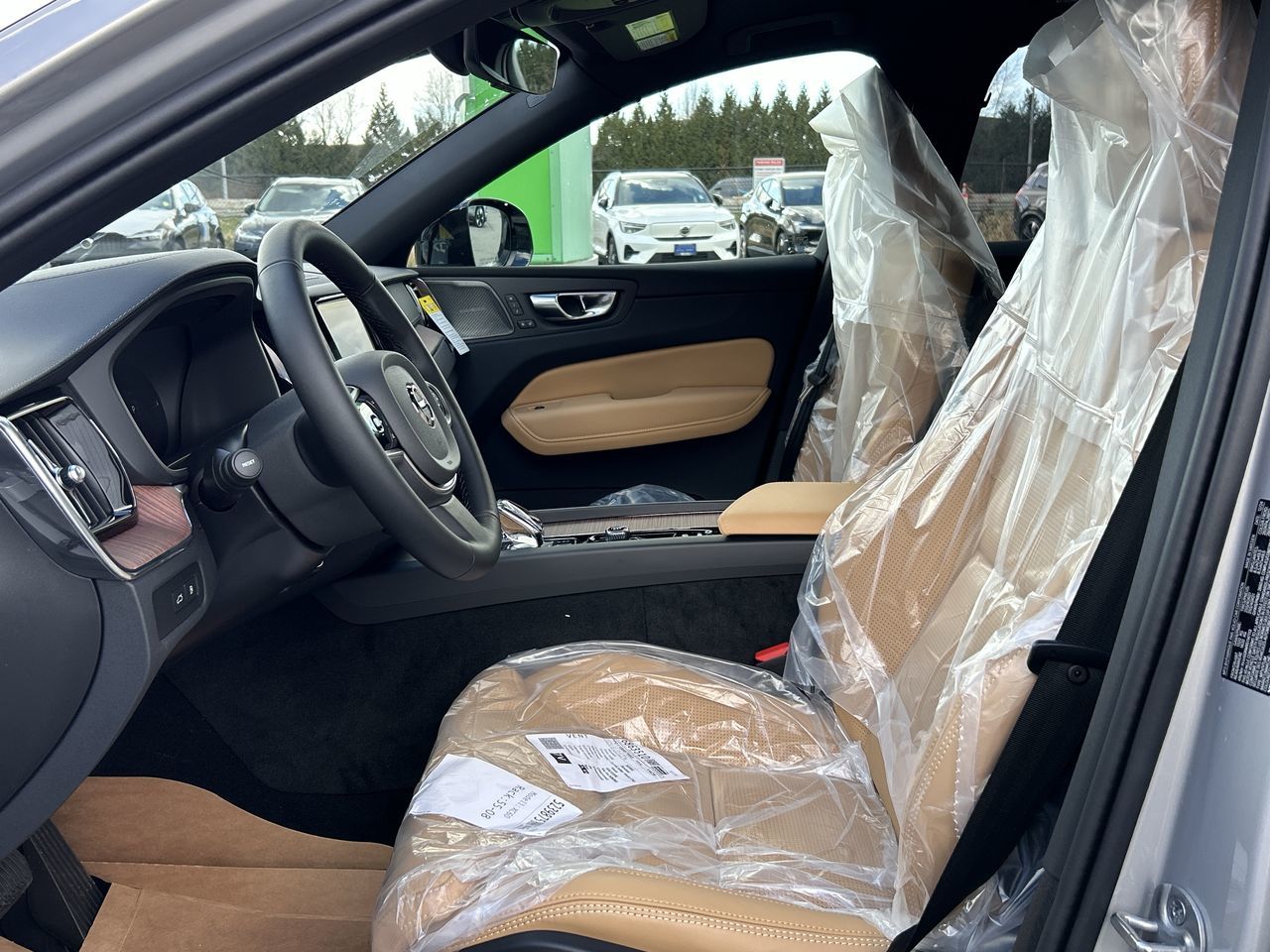 2025 Volvo XC60 Plug-in Hybrid in Richmond, British Columbia