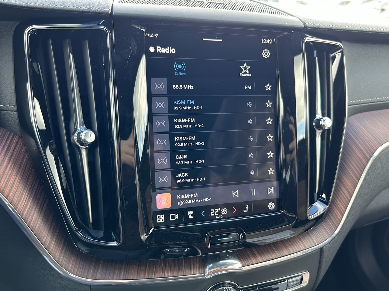 2025 Volvo XC60 Plug-in Hybrid in Richmond, British Columbia