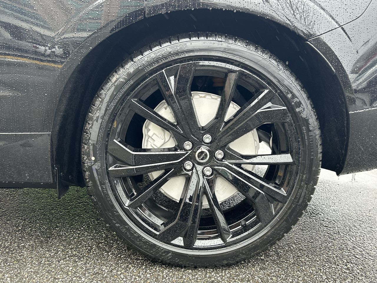2025 Volvo XC60 Plug-in Hybrid in Richmond, British Columbia