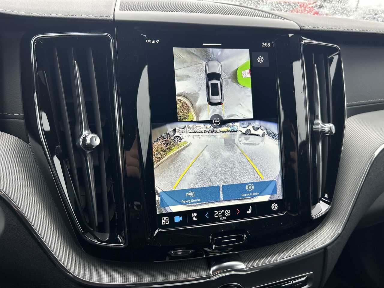 2025 Volvo XC60 Plug-in Hybrid in Richmond, British Columbia