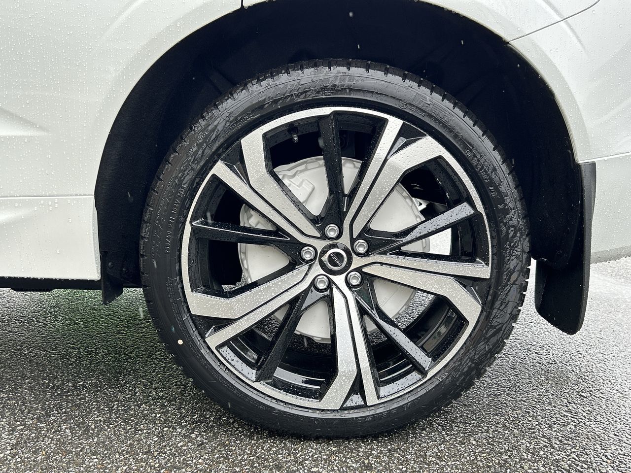 2025 Volvo XC60 Plug-in Hybrid in Richmond, British Columbia