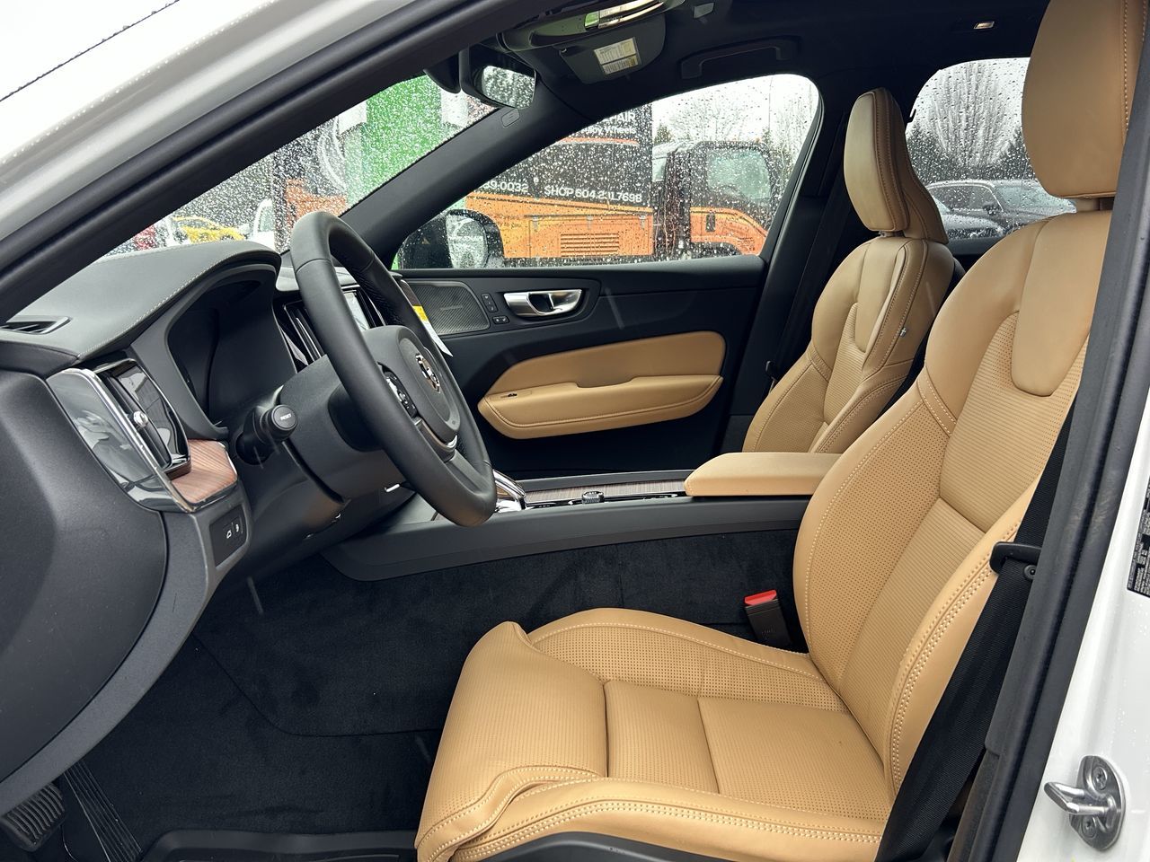 2025 Volvo XC60 Plug-in Hybrid in Richmond, British Columbia