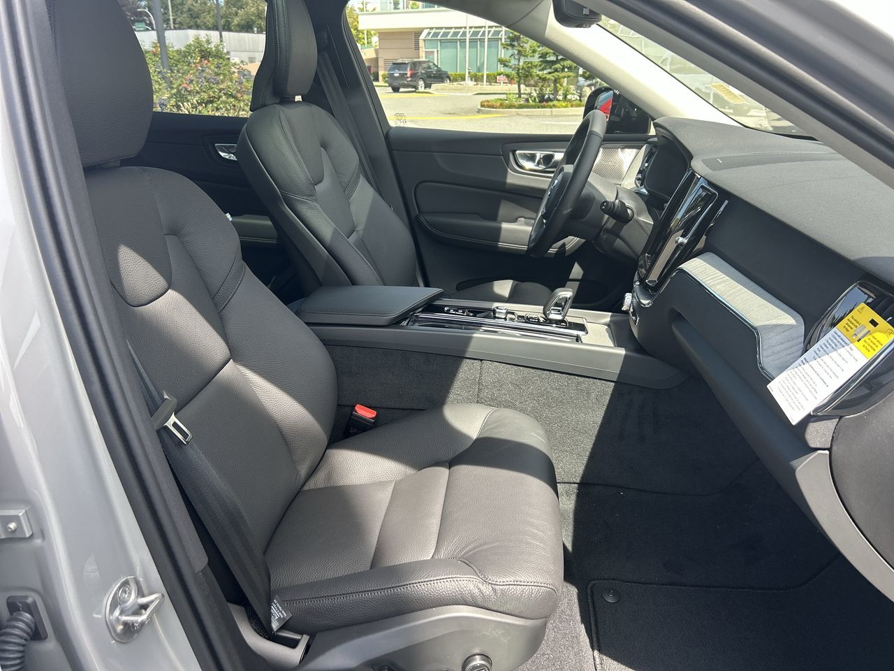 2025 Volvo XC60 Plug-in Hybrid in Richmond, British Columbia