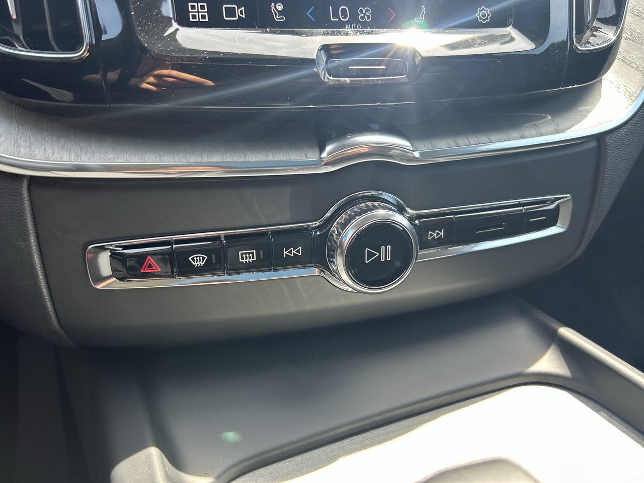 2025 Volvo XC60 Plug-in Hybrid in Richmond, British Columbia