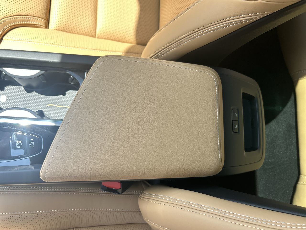 2025 Volvo XC60 Plug-in Hybrid in Richmond, British Columbia