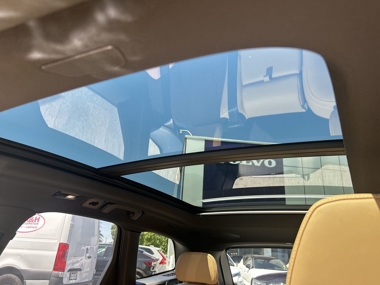 2025 Volvo XC60 Plug-in Hybrid in Richmond, British Columbia