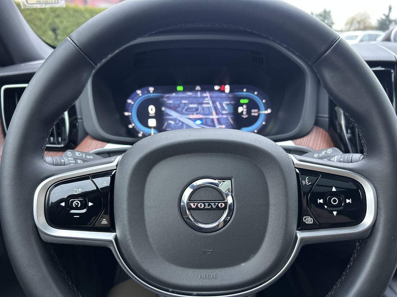 2025 Volvo XC60 Plug-In Hybrid in Richmond, British Columbia