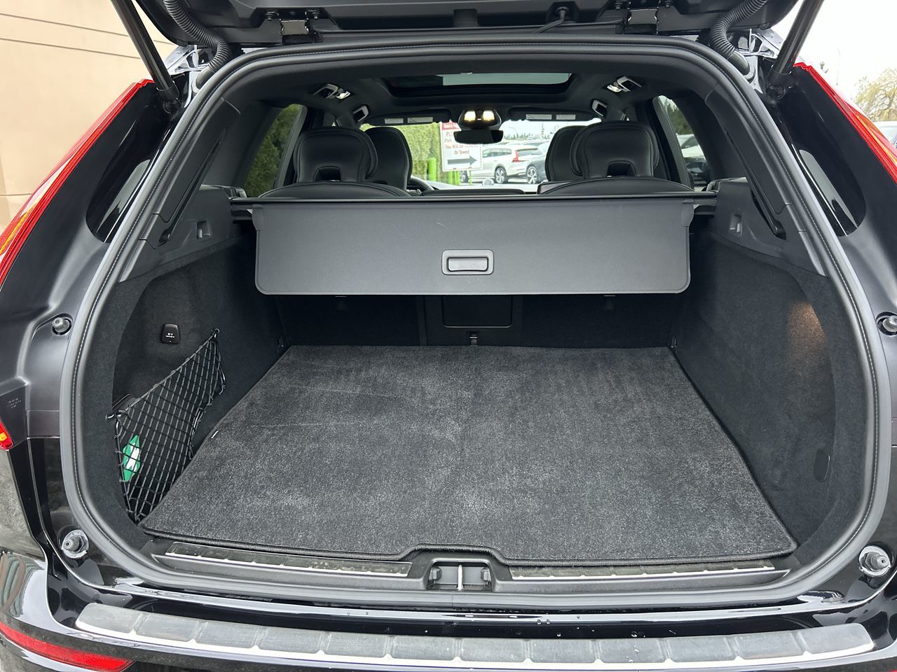 2025 Volvo XC60 Plug-In Hybrid in Richmond, British Columbia